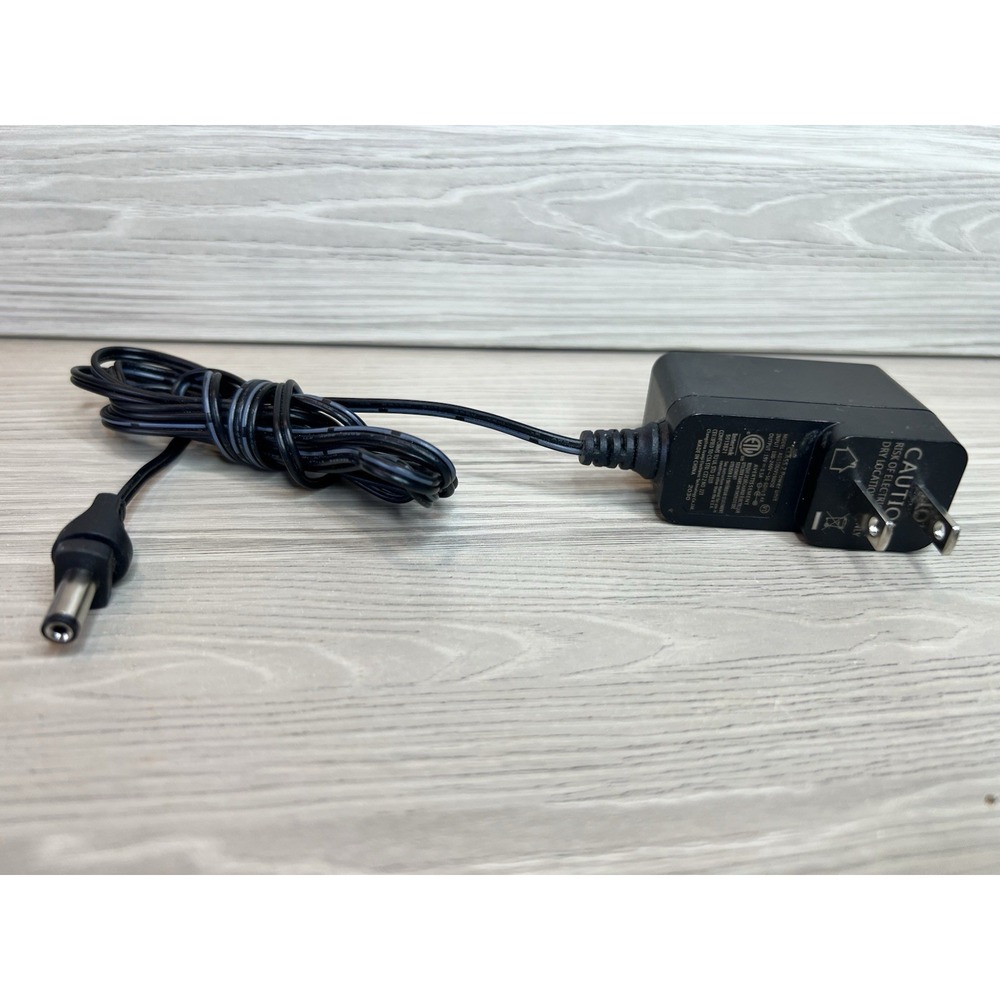 19V 0.5A AC Power Adapter Charger Model AD15DUV190050 19.0V 500mA